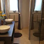 Gloria Ivana 比比涅
